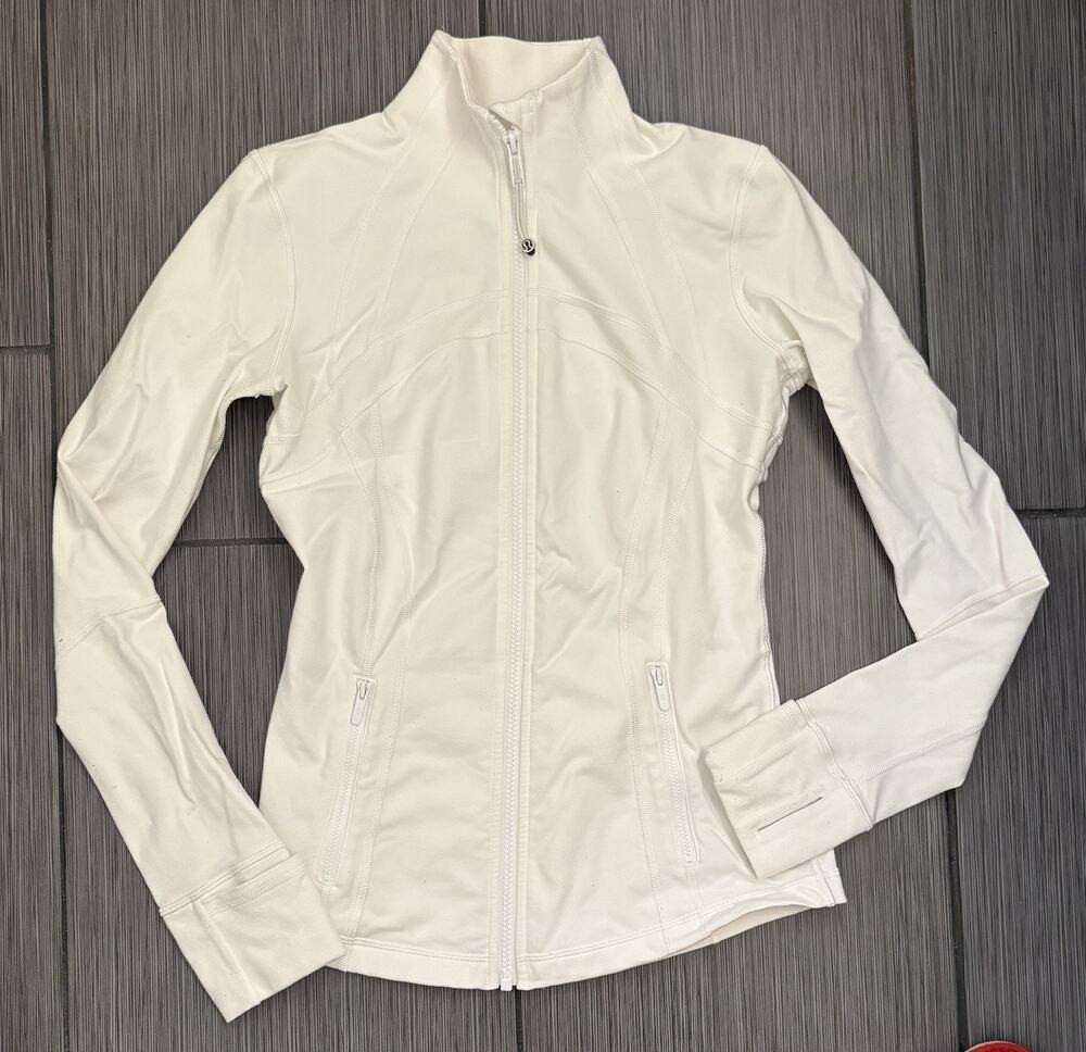 Lululemon Define Jacket Nulu Size 6 White LW4AWKS